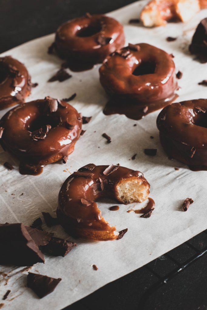 eggless chocolate doughnut